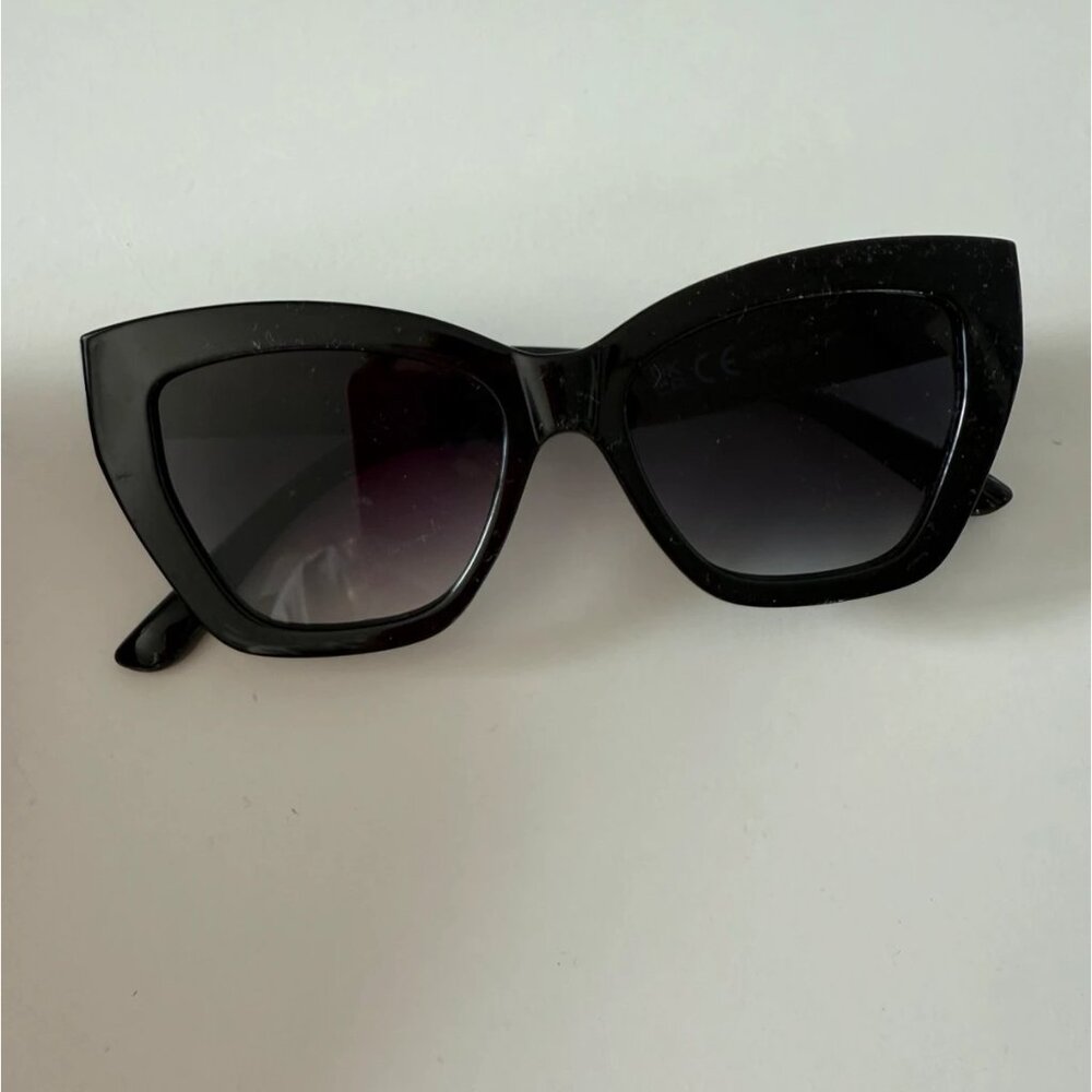 Women’s sunglasses